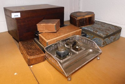 Lot 2098 - A 19thC mahogany work box, the hinged lid...