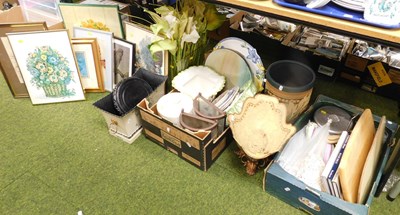 Lot 2192 - General household effects, to include pictures,...