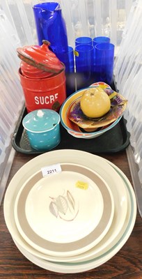 Lot 2211 - A group of Susie Cooper Windfall pattern and...