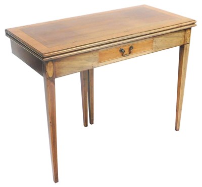 Lot 752 - A George III mahogany and cross banded fold...