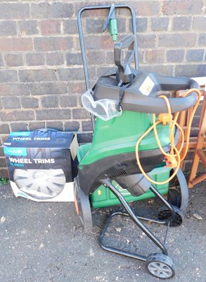 Lot 1024 - Simply 14" wheel trims, together with a seed...