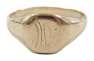 Lot 416A - A gentleman's signet ring, monogram engraved,...