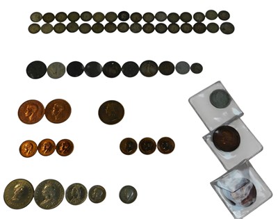 Lot 319 - A group of Victorian and later silver and...