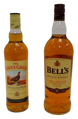 Lot 492 - A bottle of Bell's Scotch whisky, 8 years, 40%...