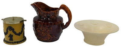 Lot 544 - A Wedgwood Jasperware biscuit barrel, with a...