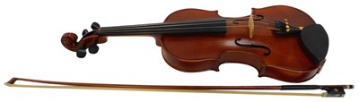 Lot 553 - A Stentor Student II violin, one piece back,...