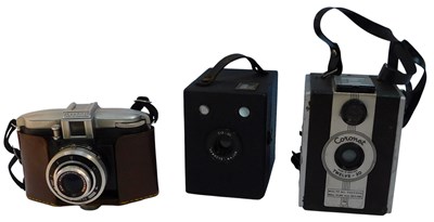 Lot 698 - A group of cameras, comprising a Ferrania...