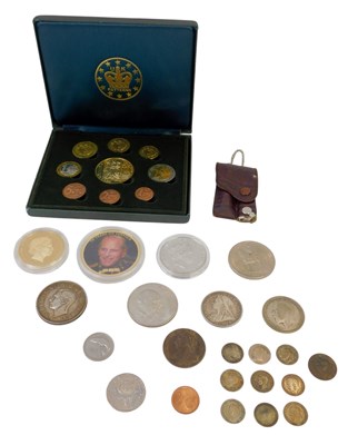 Lot 321a - A group of coinage, to include a United...