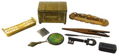 Lot 148 - A collection of metal ware, to include tea...