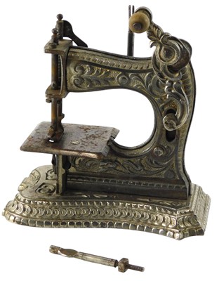 Lot 171 - A Muller model six child's sewing machine, 6cm...
