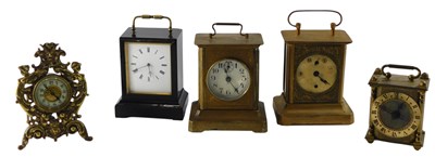 Lot 204 - A quantity of mantel and carriage clocks, to...