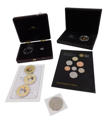 Lot 389 - Various commemorative medallions, etc., to...