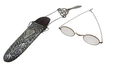 Lot 512 - An Edwardian silver spectacles case, with...