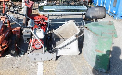 Lot 1657 - A Honda 5 horse power electric ignition GX140...