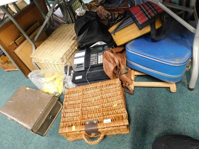 Lot 2058 - A Casio SEG1 electronic cash register,...