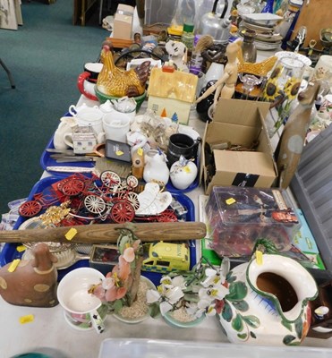 Lot 2067 - Housewares and ceramics, to include silver...