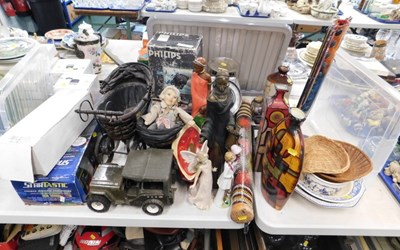 Lot 2092 - Housewares, to include a Startastic themed...