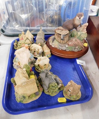 Lot 2097 - A quantity of Lilliput Lane cottages, to...