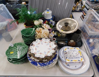 Lot 2094 - Housewares and ceramics, to include novelty...