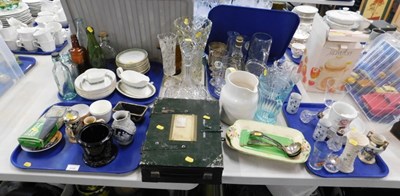 Lot 2125 - Various ceramics, houseware, and glassware, to...
