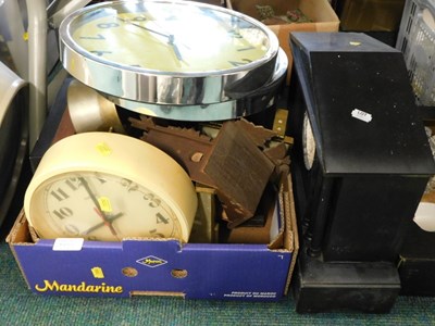 Lot 2135 - A quantity of clocks, to include Ultimate...