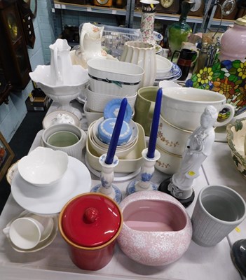 Lot 2168 - A quantity of ceramics, to include a...