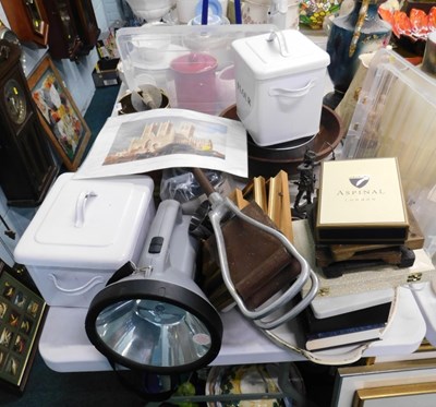 Lot 2169 - Housewares and ceramics, to include a print of...
