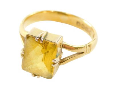Lot 597 - A 22ct gold and citrine single stone ring, the...