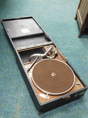 Lot 2203 - An HMV wind-up gramophone.