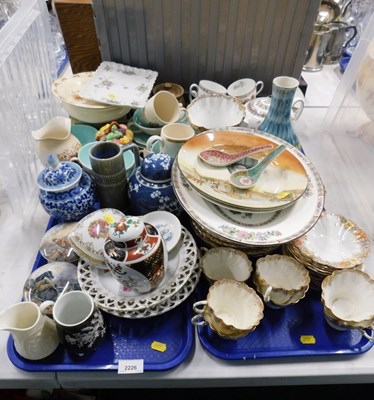 Lot 2226 - Ceramics and pottery, to include Alareing...