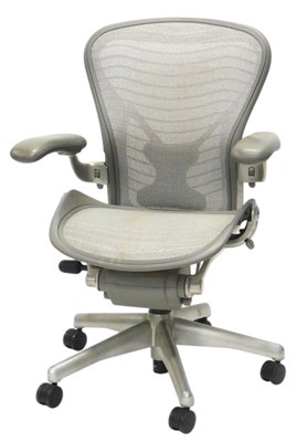 Lot 1162 - A Herman Miller Aeron ergonomic office chair,...