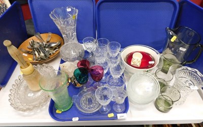 Lot 2281 - Glassware and household effects, to include...