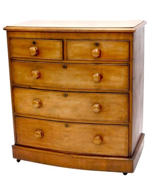 Lot 1171 - An 19thC bowfronted mahogany chest of drawers,...