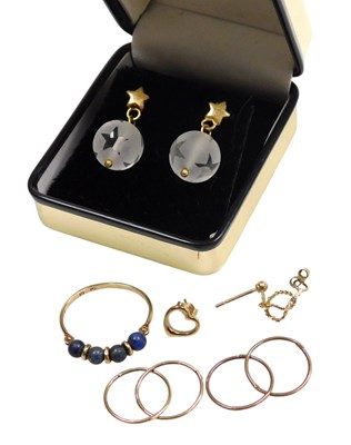 Lot 580 - A 9ct gold and lapis lazuli four bead...