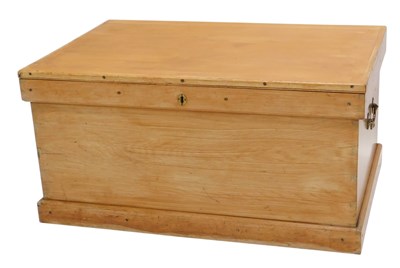 Lot 1156a - A pine blanket box, on a plinth, 50cm high,...