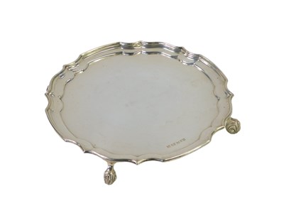 Lot 14 - An Elizabeth II silver salver, with piecrust...