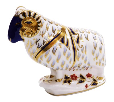 Lot 225 - A Royal Crown Derby porcelain Imari...