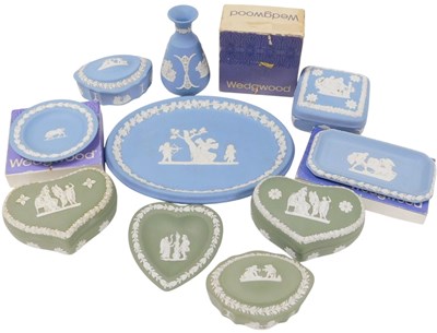 Lot 388 - A group of Wedgwood light blue and green...