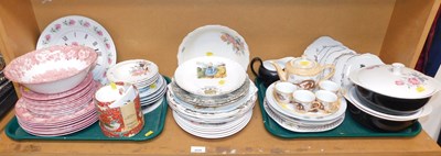 Lot 2026 - Part tea and dinner wares, to include Wedgwood...