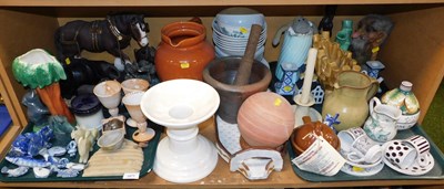 Lot 2071 - General household effects, to include onyx...