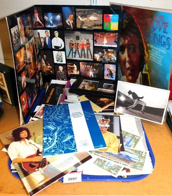 Lot 2097 - Queen related ephemera, to include pictures,...