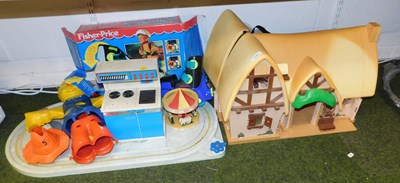Lot 2108 - Various toys, to include a Katy Play cooker,...