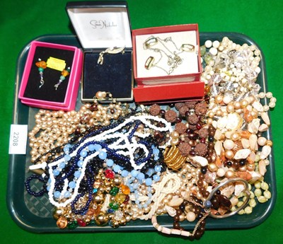 Lot 2208 - Costume jewellery, to include beaded necklaces,...