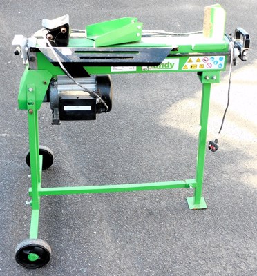 Lot 805 - A The Handy electric log splitter.