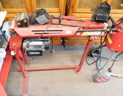 Lot 811 - A Titan Pro electric log splitter, model...