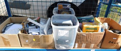 Lot 1149 - A quantity of workshop accessories, to include...