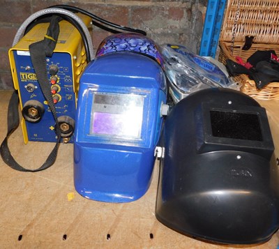 Lot 1163 - A TIG 160 HF welder and various accessories.