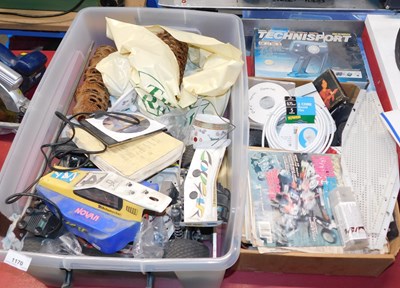 Lot 1170 - Miscellaneous items, to include a crash...