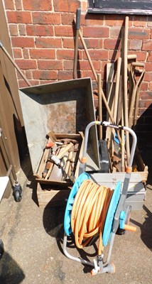 Lot 1180 - Various garden tools, hand tools, metal...