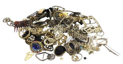 Lot 637 - Assorted paste set buckles, brooches, hair...